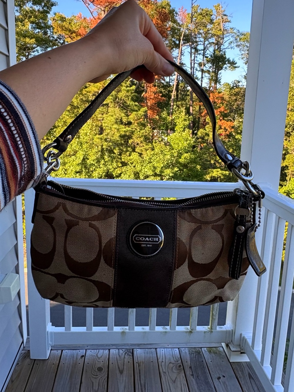 2000s Coach f17439 brown shoulder bag